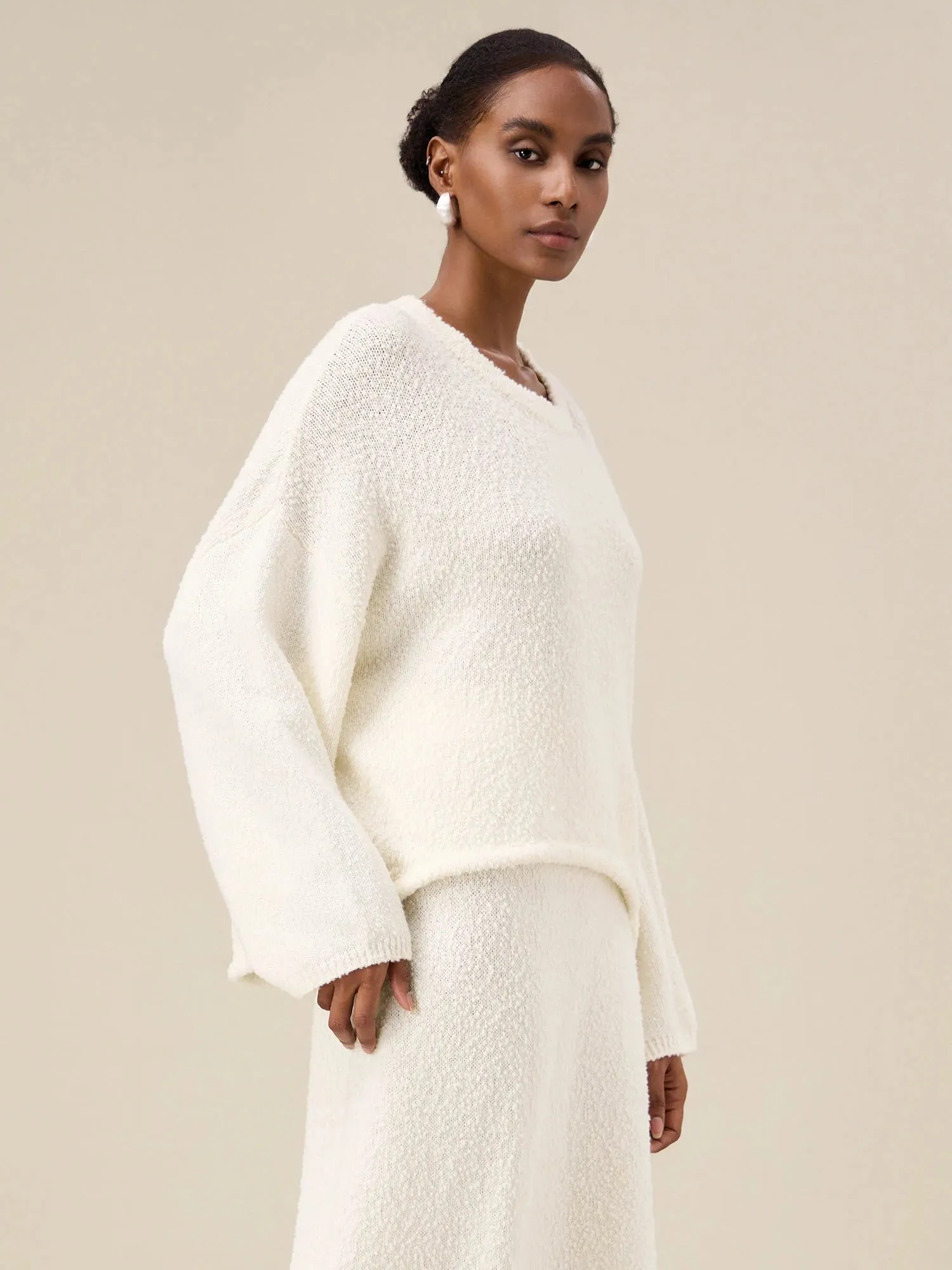 Amoretu Women's Wool Drop Shoulder Knitted Sweater