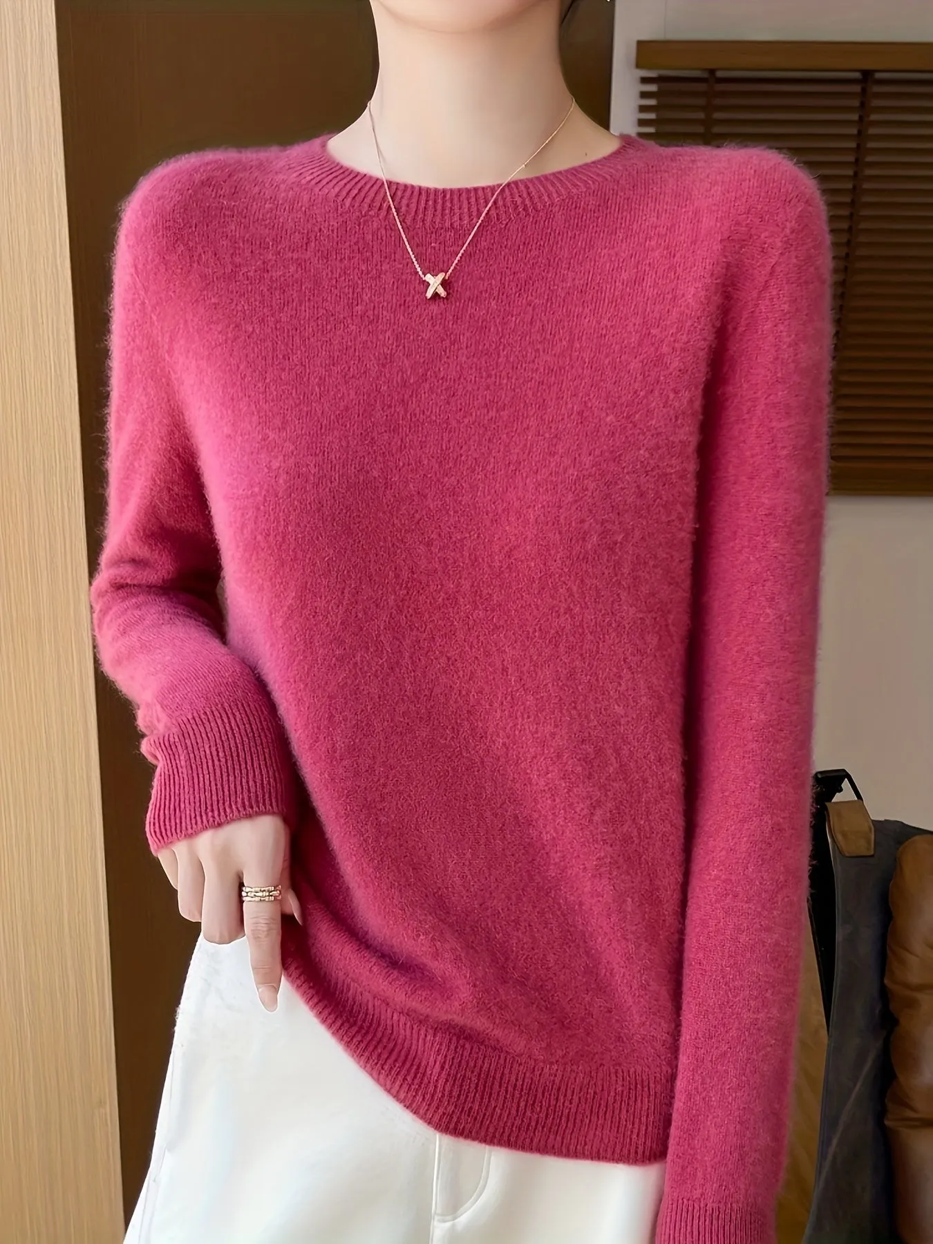 Casual Wool Shearling Pullover Sweater with Crew Neck and Medium Stretch for Women | Ideal for Autumn